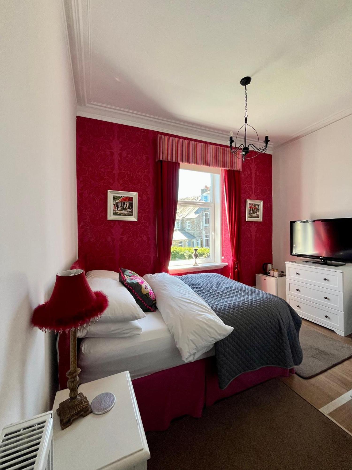Hannahs Guest house Aberdeen